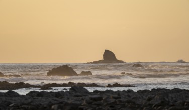 Evening mood, Marino Ballena National Park, coast with waves, South Pacific Ocean, Puntarenas