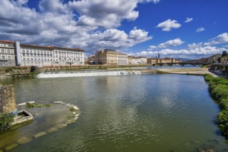 Pescaia di Santa Rosa weir, Florence, Tuscany, Italy, Europe