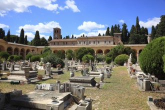 Campo Verano, Cimitero Comunale Monumentale Campo Verano, the largest cemetery in Rome in the