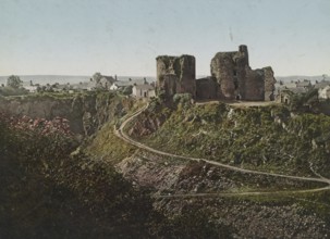 Kilgerran Castle, a ruined castle near Campbeltown in the Scottish administrative division of