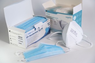 Packs of FFP2 protective masks and surgical face masks, face masks, with CE marking