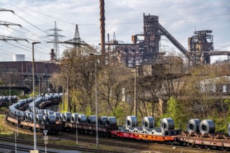 Blast furnace Schwelgern 1 and 2, strip steel rolls, coils, on freight wagons, at the ThyssenKrupp