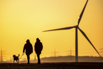 Schurenbach spoil tip, in Essen, Emschergenossenschaft wind turbine, view to the west, Essen, North