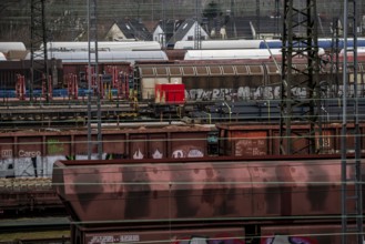 Freight yard, Oberhausen-Osterfeld marshalling yard, freight trains, freight wagons of various