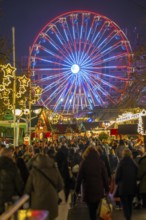 Christmas market on Königsstraße in the city centre of Duisburg, pre-Christmas season, Christmas