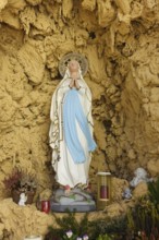 Madonna, praying figure of the Virgin Mary, cemetery near the parish church of St Mauritius,