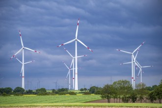 Wind farm east of Geilenkirchen, dark storm clouds, strong wind, North Rhine-Westphalia, Germany,