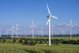 Wind farm north-east of Bad Wünnenberg, East Westphalia Lippe, Paderborn district, with the A44