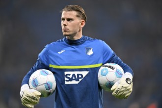 Goalkeeper Luca Philipp TSG 1899 Hoffenheim (37) with Adidas Derbystar match ball, DFB Cup, PreZero