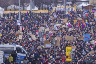 Several thousand people protested on Sunday in Dresden and elsewhere, against the AfD and in favour