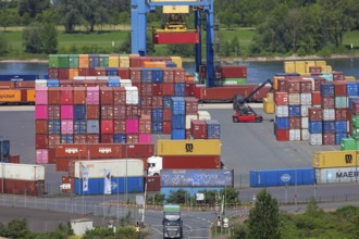 Duisburg, Ruhr area, North Rhine-Westphalia, Germany, container terminal in the port of Duisburg on