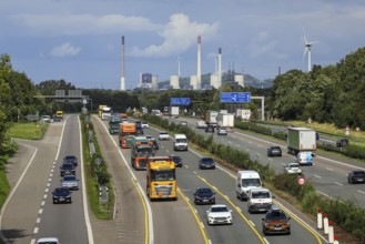 Bottrop, Ruhr area, North Rhine-Westphalia, Germany, rush hour traffic, many lorries driving on the