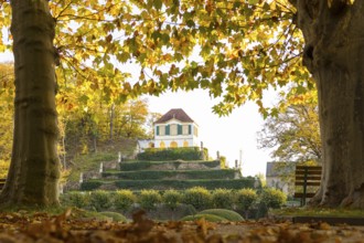 View from the castle park to the Heinrichsburg garden house in autumn, Diesbar-Seußlitz, Saxon