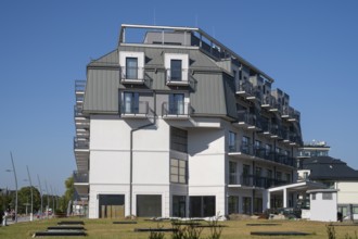 New flat house on the beach promenade, Swinemünde, Usedom Island, Baltic Sea, Poland, Europe