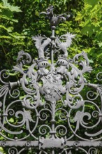 Coat of arms, fence, decorated, Varbüler Castle, Hemmingen Castle, former seat of the barons of