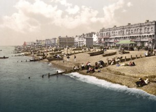 Der Strand mit Blick nach Westen, Worthing, England / The beach looking west, England, Historic,