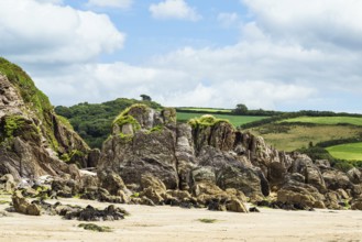 Rocks on Mothecombe Beach, Mothecombe, River Emme and Red Cove, Plymouth, South Devon, England,