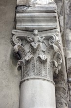 Historic column with an acanthus capital and figure, historic centre, Genoa, Italy, Europe