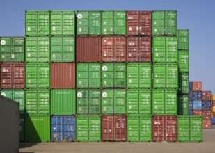 Duisburg, Ruhr area, North Rhine-Westphalia, Germany - Duisburg harbour, containers at the