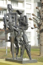 Cubist sculpture Le Couple by Ossip Zadkine 1986, couple, married couple, modern art, steel