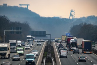 Heavy traffic on the A2 motorway at the Recklinghausen junction heading west, in the background the