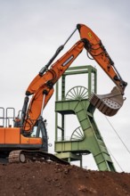 Work on the construction site of the real estate project Stadtquartier Essen 51, in Essen, on the