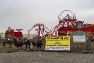 Circus Paul bush, shut down during the second corona lockdown, in Oberhausen, with posters pointing