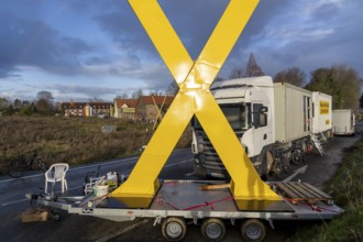 Start of the eviction of the hamlet Lützerath at the lignite mine Garzweiler 2, preparation for the