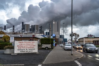 Dormagener Straße in Niederaussem, snack bar, lignite-fired power station, RWE Power AG