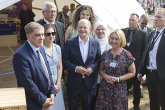 Olaf Scholz (Federal Chancellor, SPD) on a tour of the citizens' festival Celebrating democracy. /