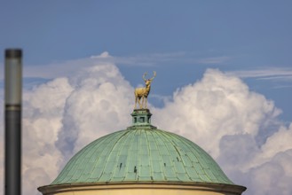 Kunstgebäude Stuttgart, Württembergischer Kunstverein. Striking building on Schlossplatz with dome