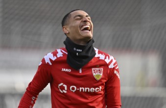 Enzo Millot VfB Stuttgart (08) Warm-up training laughs, Stuttgart, Baden-Württemberg, Germany,