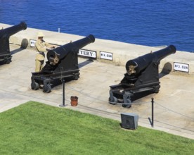 Saluting Battery guns, Upper Barrakka Gardens, Valletta, Malta, Europe