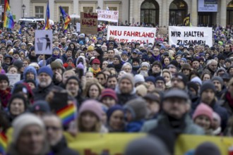 Potsdam defends itself, a rally of the Alliance, Potsdam shows its colours. This was prompted by