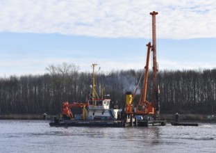 Pile driver, ship pile driver SR 2624, special ship in the Kiel Canal, NOK, Kiel Canal,