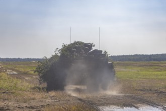 The Oberlausitz military training area opened its Tor tor to thousands of visitors for the Open Day