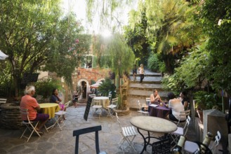 Restaurant, Bormes-les-Mimosas, Département Var, Provence-Alpes-Côte d'Azur, South of France,