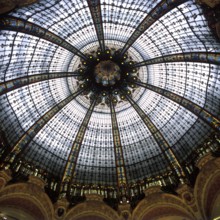 Jugendstil Glaskuppel der Galeries Lafayette, Paris, Frankreich