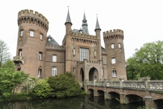 Schloss Moyland, moated castle, museum of modern art, Bedburg-Hau, Lower Rhine, North