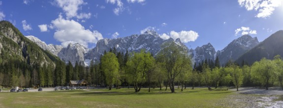 Mangart mountain range on Lake Fusine, Tarvisio, province of Udine, Italy, Europe