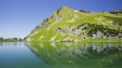 Seealpsee and Seeköpfel, 1919m, Allgäu Alps, Allgäu, Bavaria, Germany, Europe