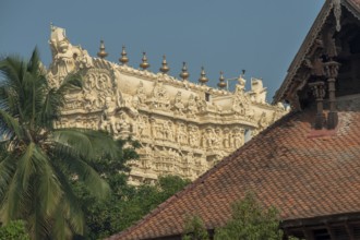 Padmanabhaswamy Temple from kuthiramalika palace, trivandrum, Kerala, India, Asia