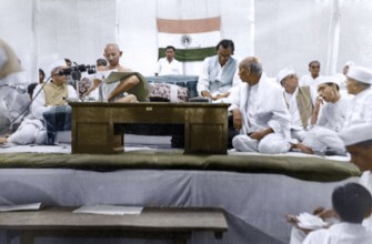 Mahatma Gandhi with Sardar Patel at Congress Committee meeting, India, Asia, August 8, 1942, Asia