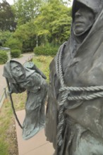 Sculpture Figures Schelm von Bergen with two figures, Schelmenburg, Bergen, Main, Frankfurt, Hesse,