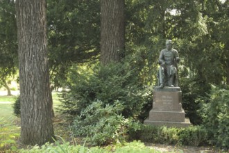 Monument to Sebastian Rinz, city gardener, gardener, Friedberger Anlage, city centre, Main,