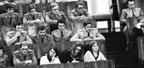 The German Bundestag with the debate on the Radical Decree on 15.11.1974 in Bonn.Zuhoerer, Germany,