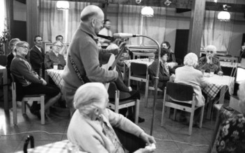 The senior citizens' organisation Grey Panthers entertain residents of a retirement home on 17.03