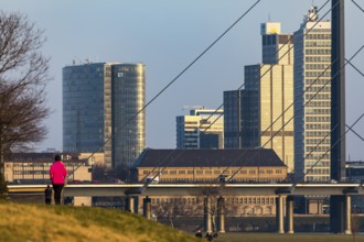 Düsseldorf, skyline of the city centre, skyscrapers, Rheinkniebrücke, Rhine