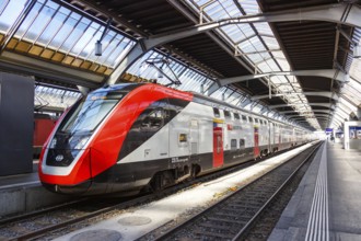 Bombardier Twindexx InterRegio train operated by SBB Swiss Federal Railways at Zurich main station,