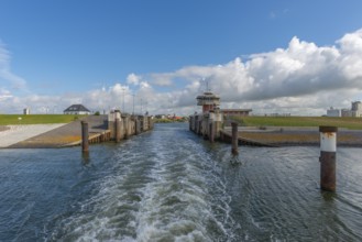 Büsum harbour, barrage open, technology, structure, shipping, dyke, port, North Sea, Dithmarschen,